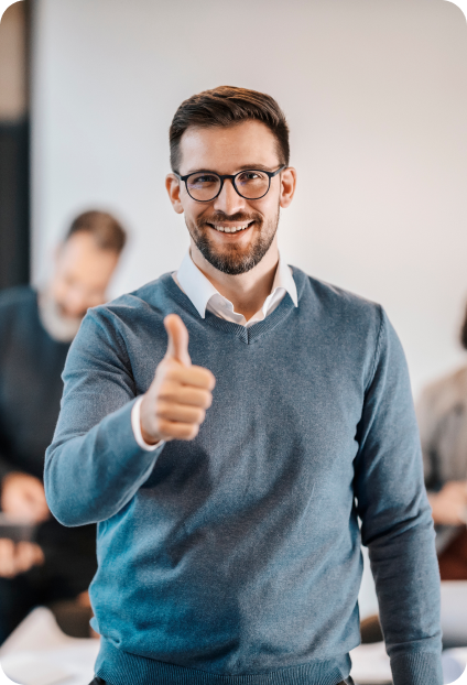 Imagen ilustrativa de un cliente de Enermoney satisfecho con el Ahorro energético obtenido.